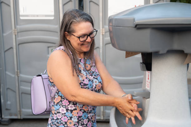 Best Portable toilet rental cost  in Alma, NE